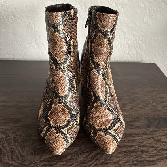 Sam Edelman Brown Snake Print heeled Ankle Boots 8.5M - Picture 2 of 13